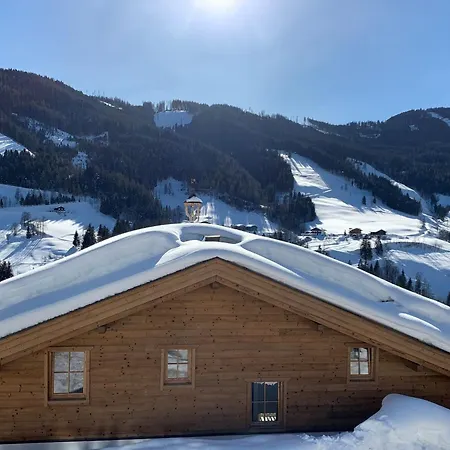 In Muehlbach Near Slopes, Cleaning Included Dağ evi Mühlbach am Hochkönig