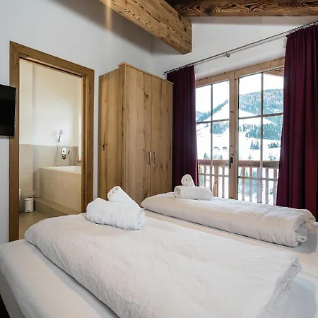 Superbly Located Premium With Sauna , Cleaning Included