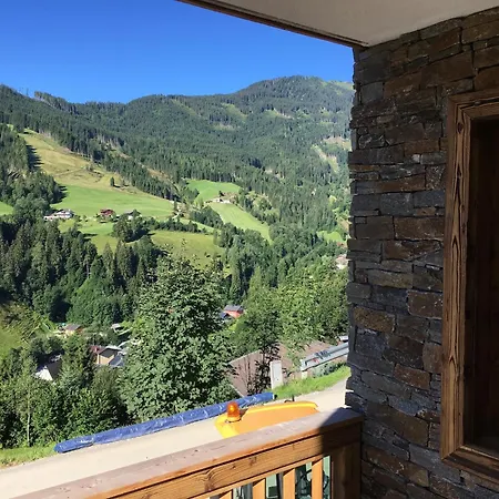 In Muehlbach Near Slopes, Cleaning Included Dağ evi *
